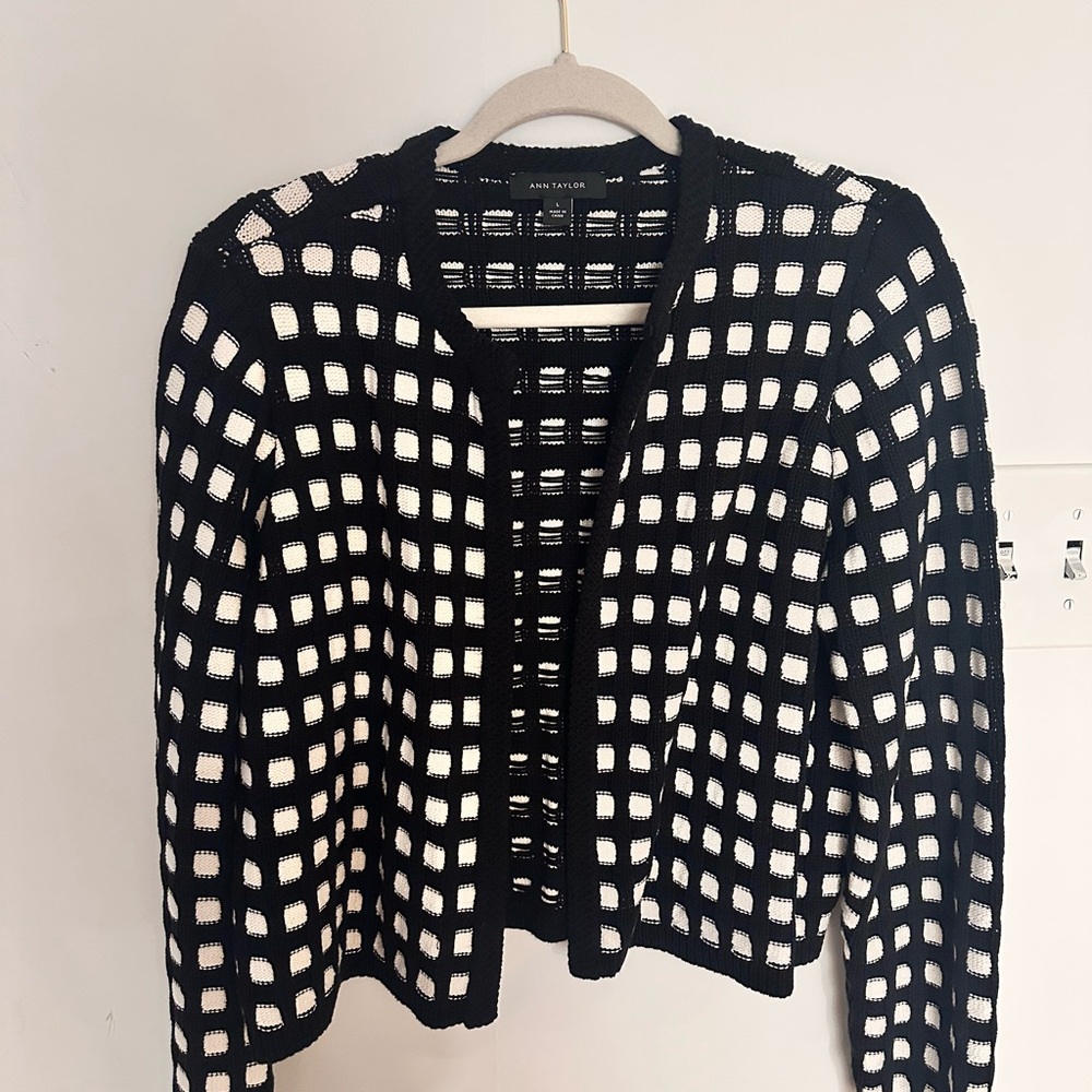 Ann Taylor Black and White Open-Front Cardigan